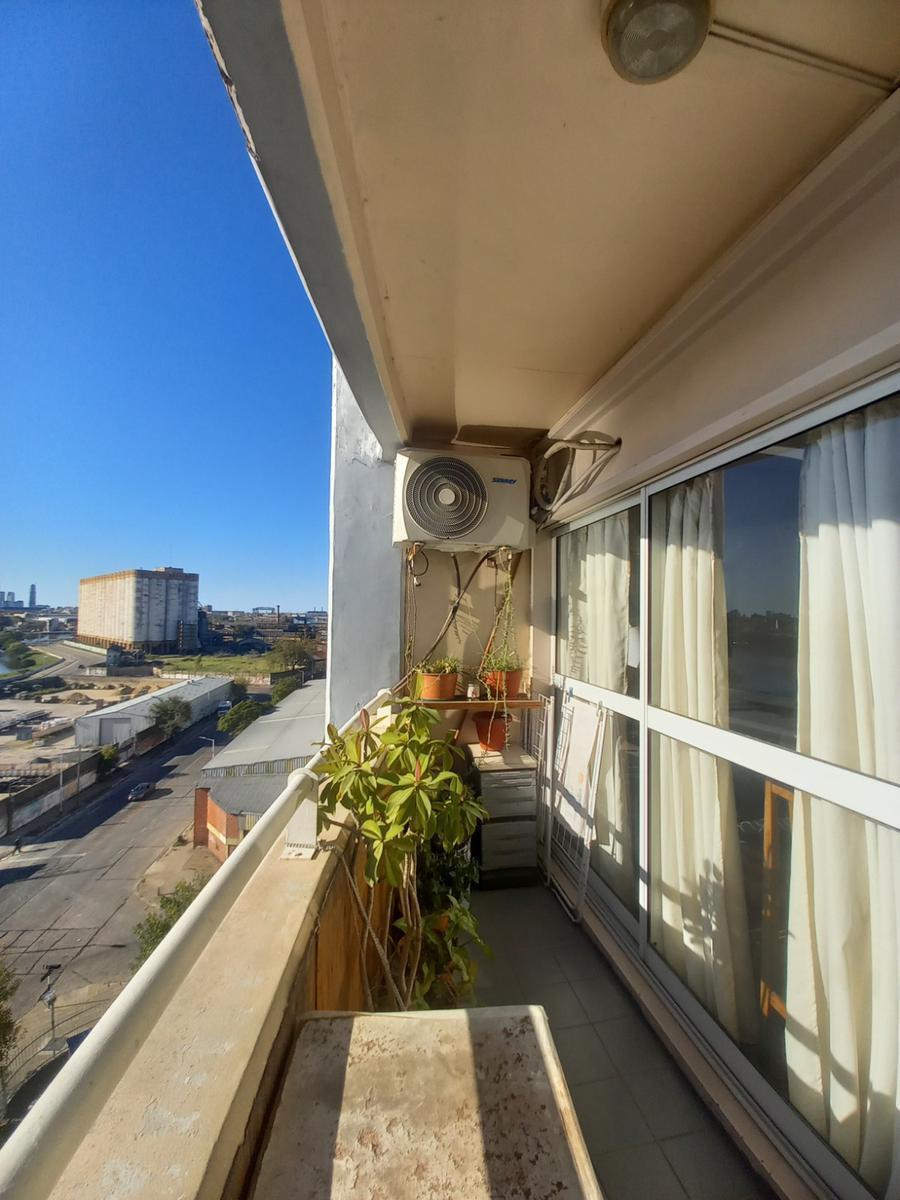 Tres Ambientes con Cochera Opcional en Venta en Torres Pueyrredon en Avellaneda 4