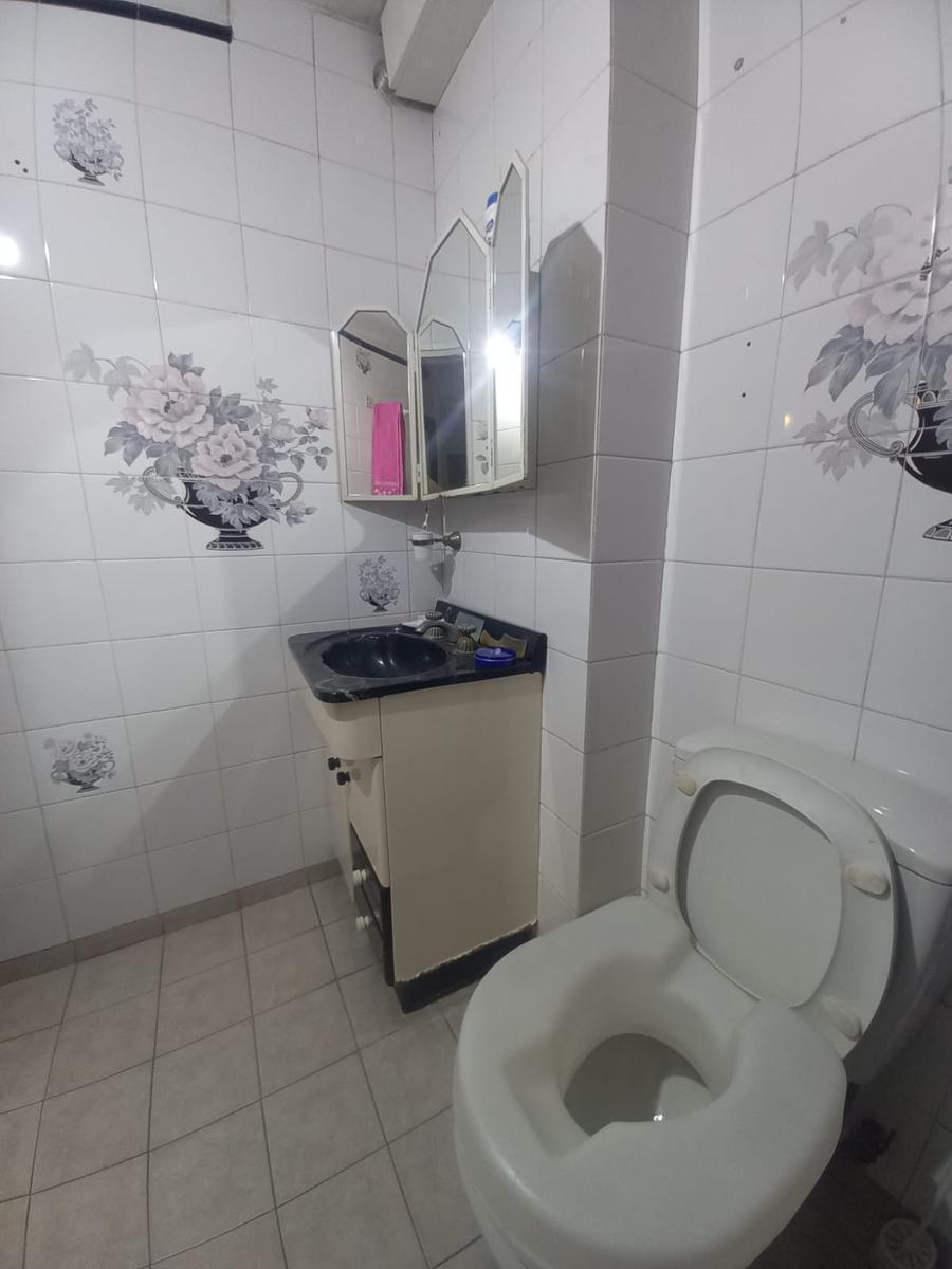 Departamento de Dos Ambientes con Patio a La Venta en Avellaneda 2