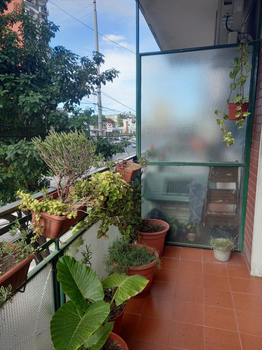 Departamento de Dos Ambientes con Patio a La Venta en Avellaneda 5