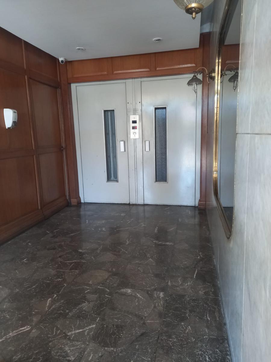 Departamento de Dos Ambientes con Patio a La Venta en Avellaneda 1