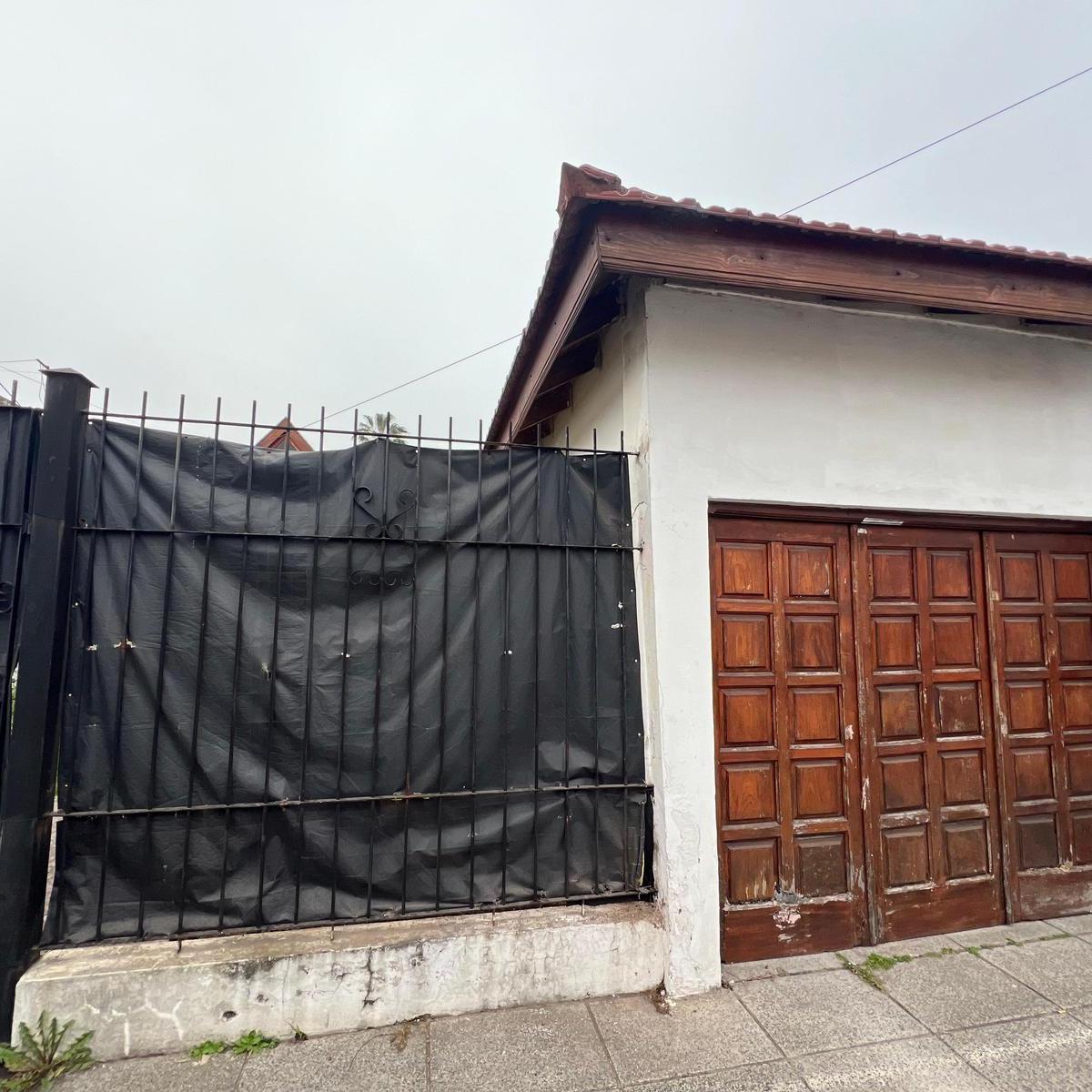 Casa de Cuatro Ambientes con Piscina y Cochera a La Venta en Avellaneda Crucecita 5
