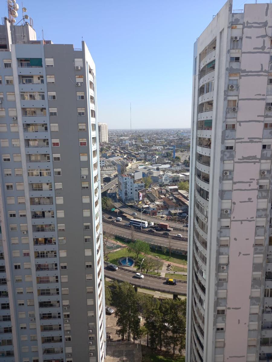 Departamento Dos Ambientes en Venta en Torres Pueyrredon Avellaneda 1