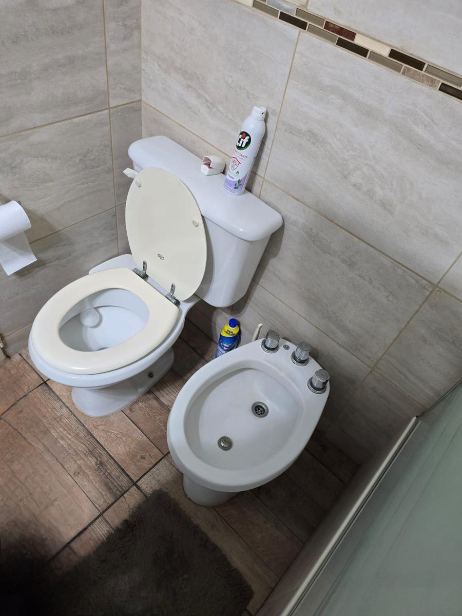Departamento de Dos Ambientes con Cochera en Venta en Avellaneda 3