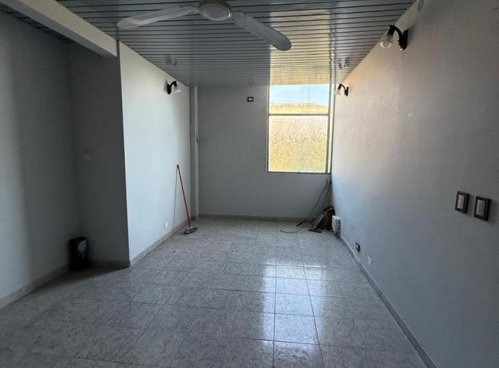 Oficina en  Venta en Avellaneda 2