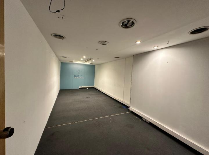 Oficina de ocho ambientes en Venta 5