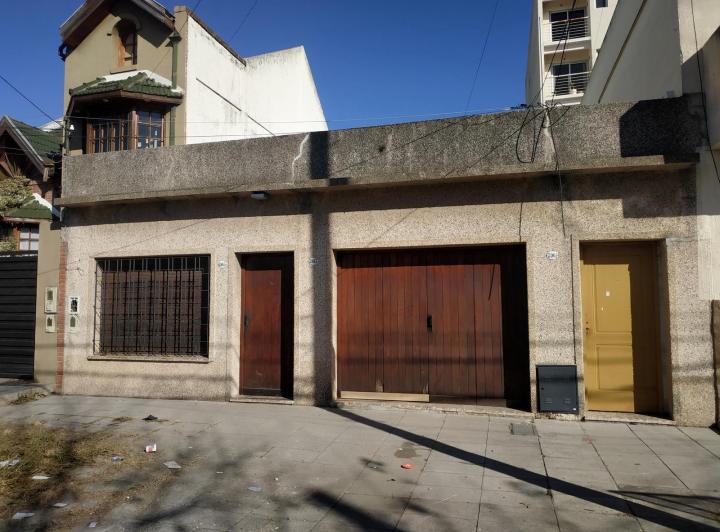Casa de cinco ambientes en Venta en Wilde 5