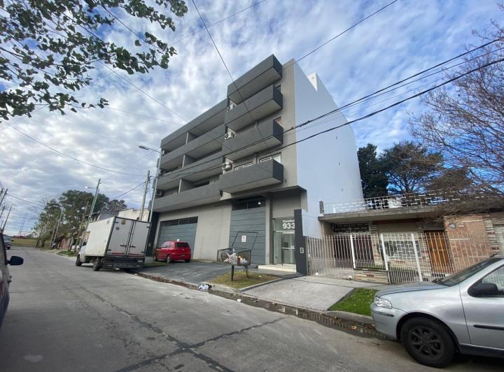 Departamento de dos ambientes en Alquiler en Wilde 1