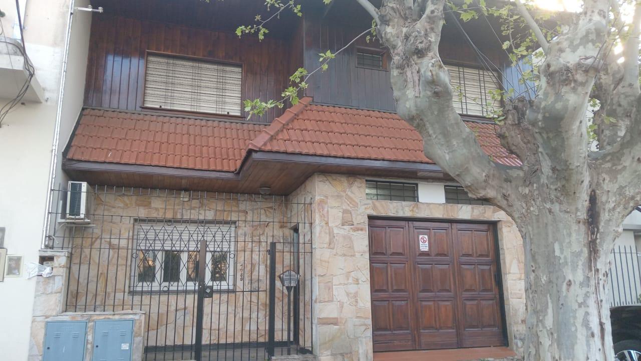 PH casa cuatro ambientes cochera terraza venta en quilmes