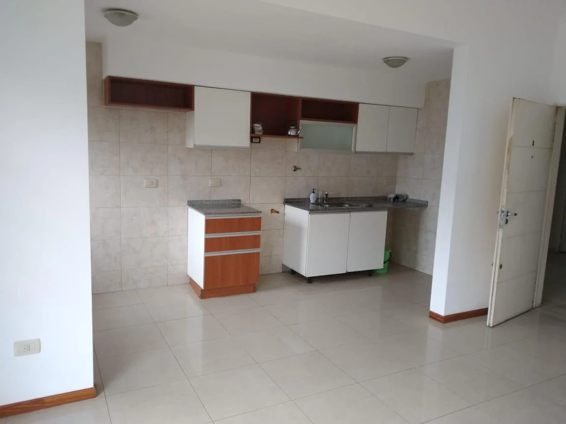 Foto de Departamento dos ambientes en alquiler en Wilde Centro, imagen 1