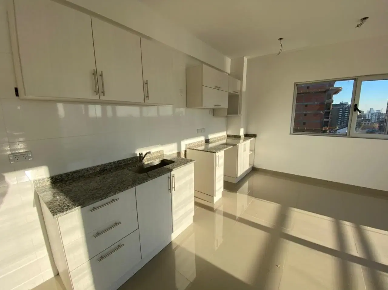 Departamento de dos ambientes en alquiler en Wilde Centro 4