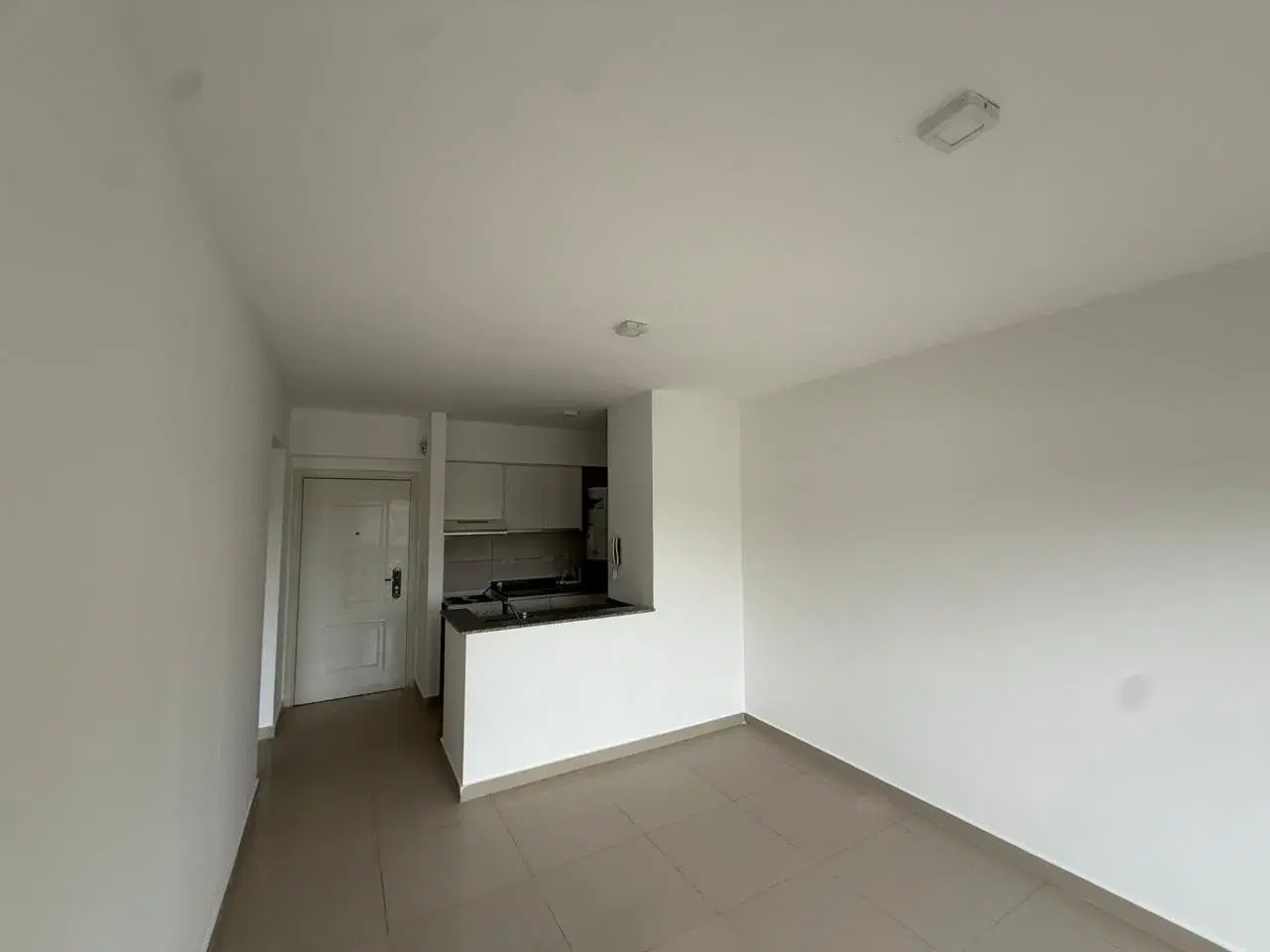 Departamento de dos ambientes en Alquiler en Wilde 3