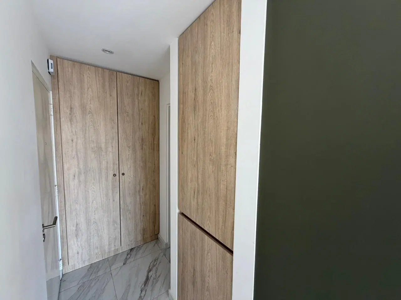 Departamento monoambiente con balcón en alquiler en Wilde 3