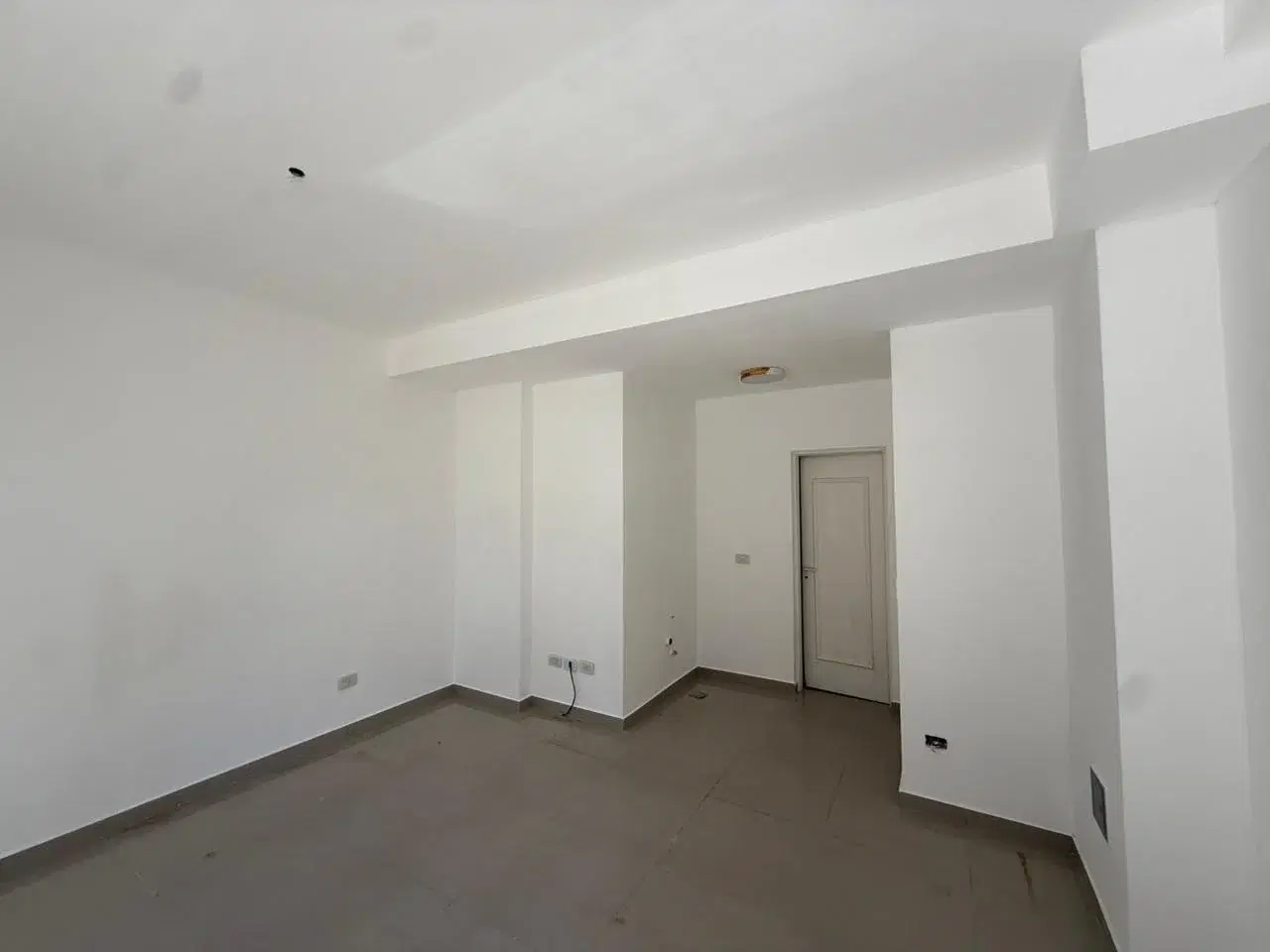 Local comercial en alquiler en wilde centro 3