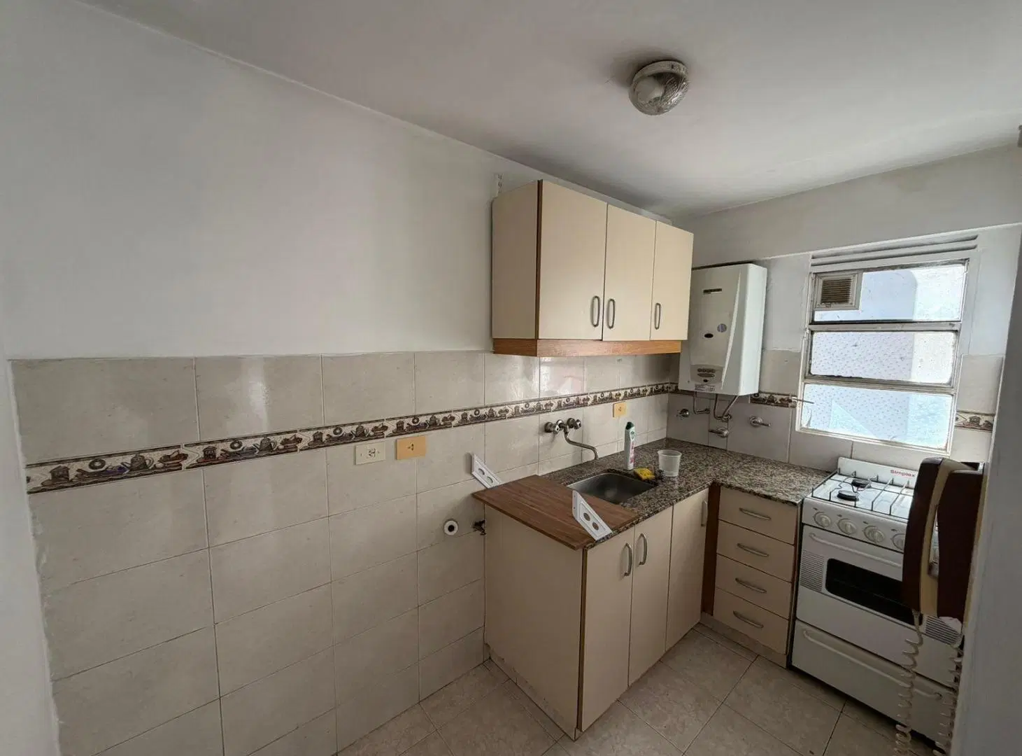 Departamento dos ambientes en Wilde en alquiler 1
