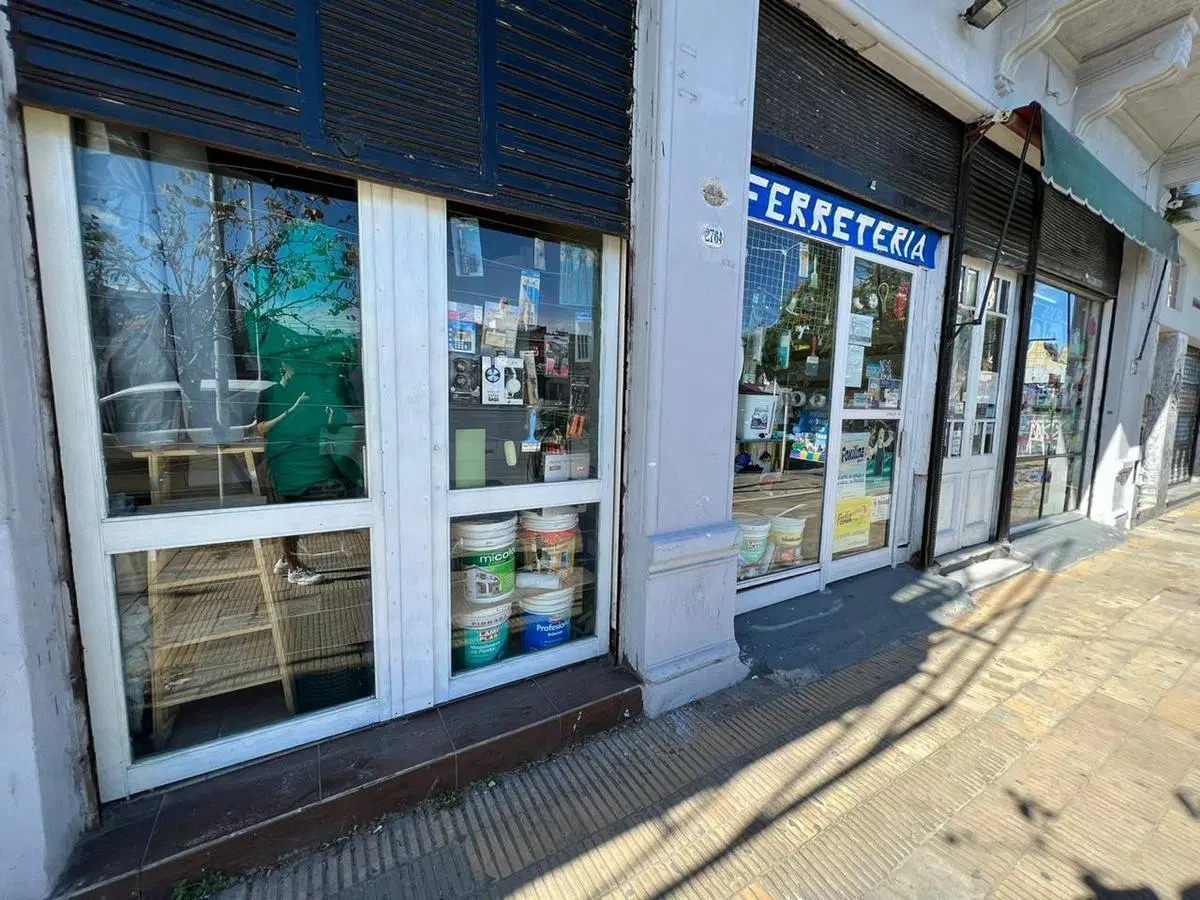 Local Comercial a la Venta en Sarandi 2