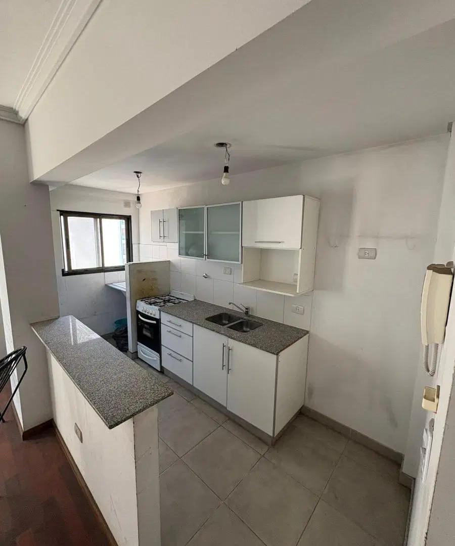 Departamento de dos ambientes en venta en Avellaneda 1
