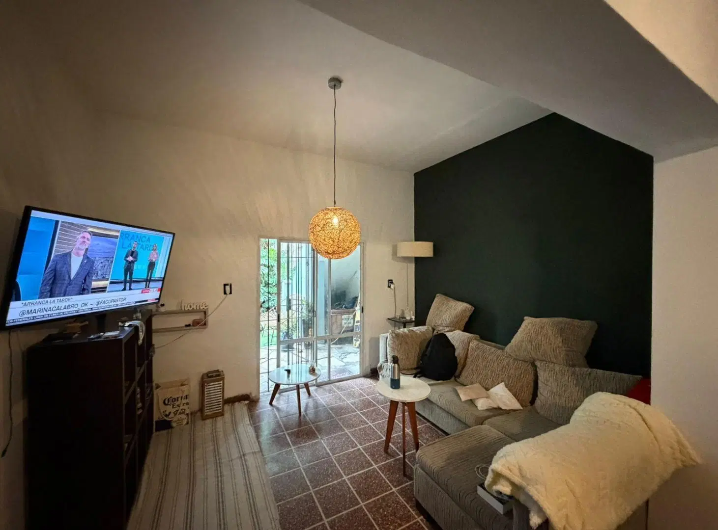 Casa de dos ambientes con patio en Bernal en venta 3