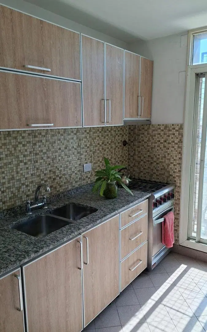 Departamento de cuatro ambientes en venta en Avellaneda 4