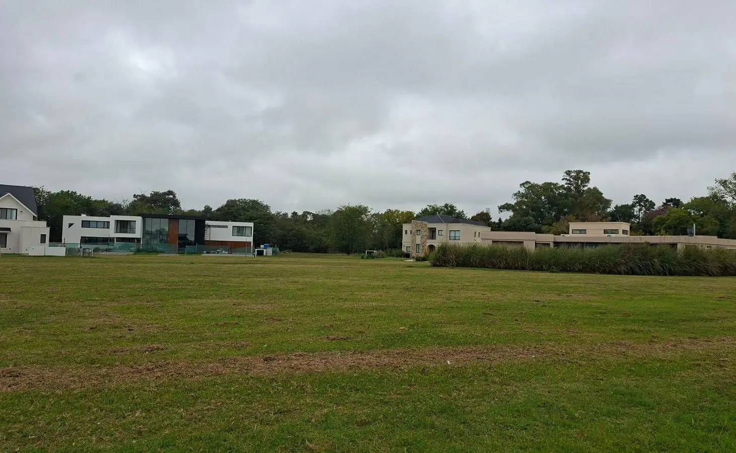 Lote de 739 m² en barrio Greenville en Berazategui Hudson en Venta 3