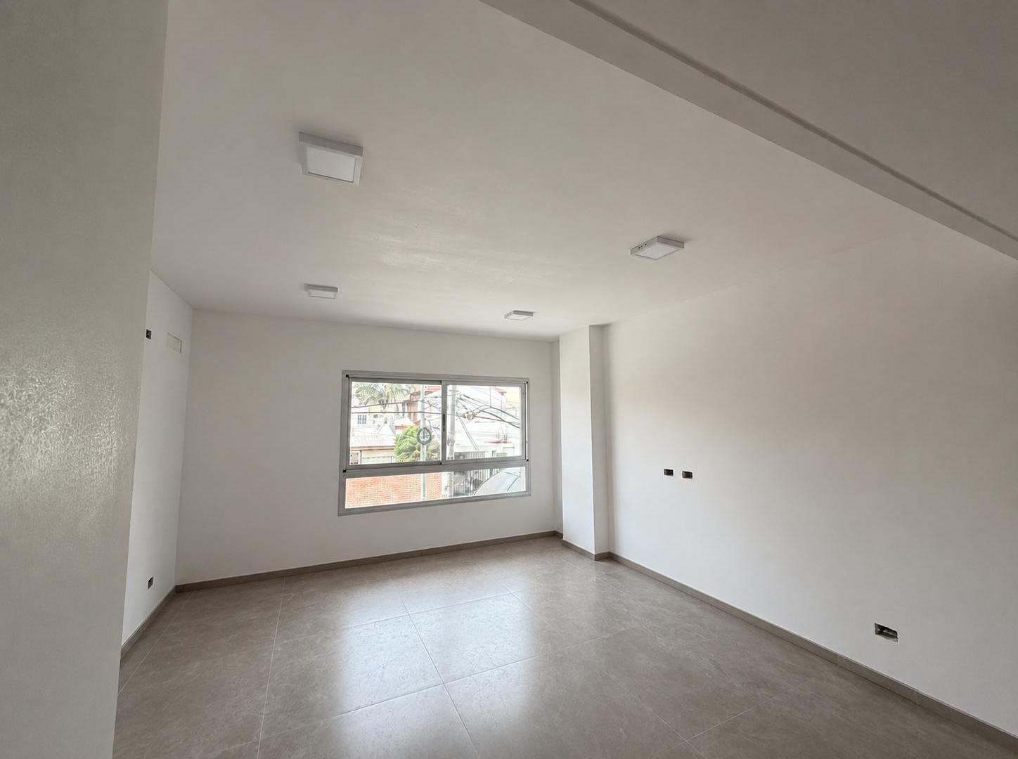 Departamento monoambiente a la venta en Wilde Centro