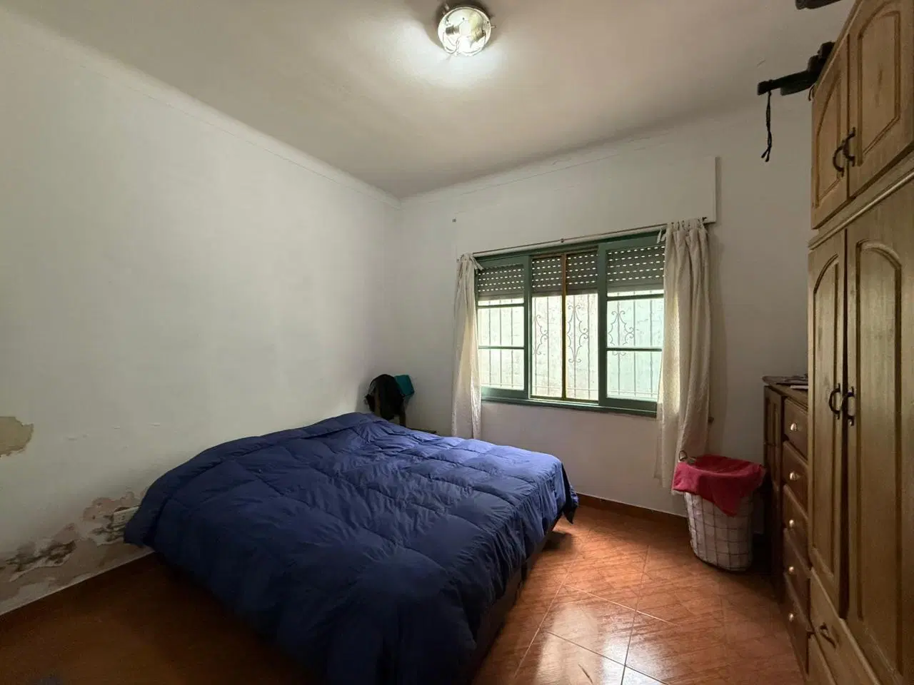 Casa tres ambientes con jardin y cochera venta Bernal Quilmes 2