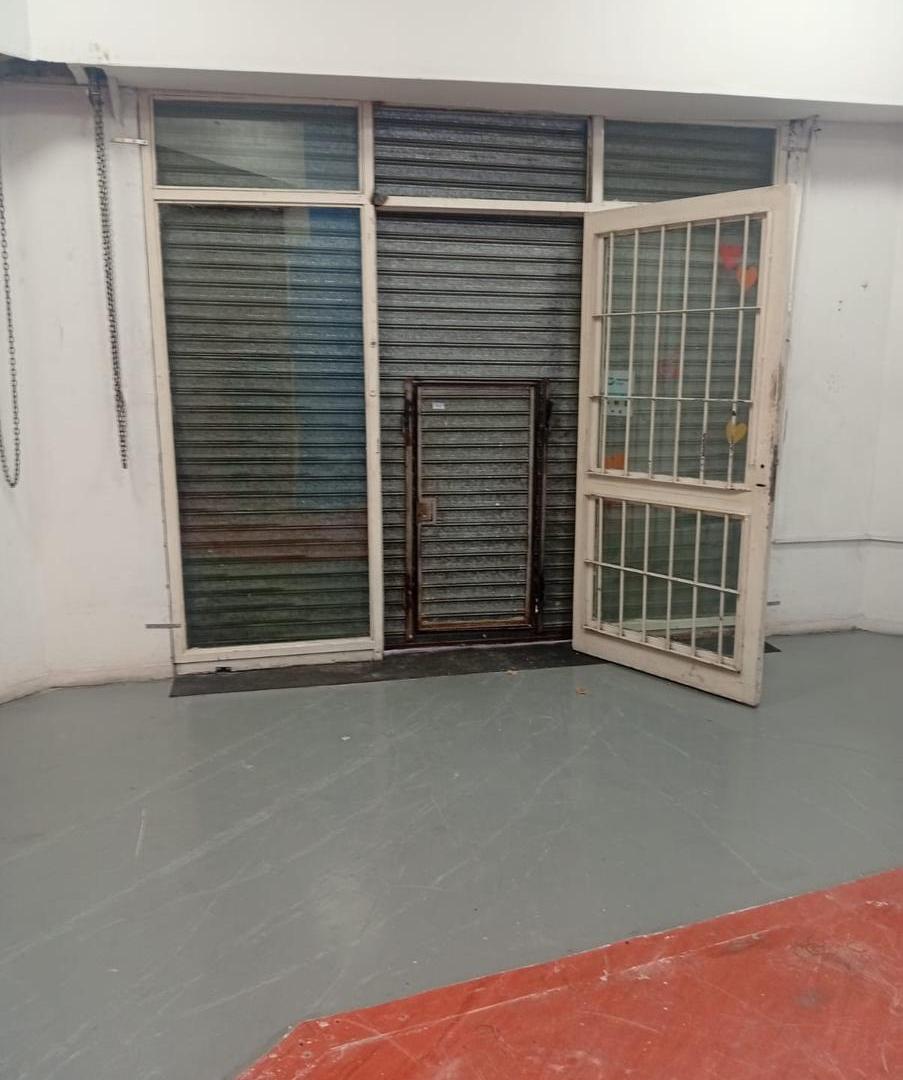 Foto de Local comercial en alquiler en villa dominico avellaneda, imagen 5