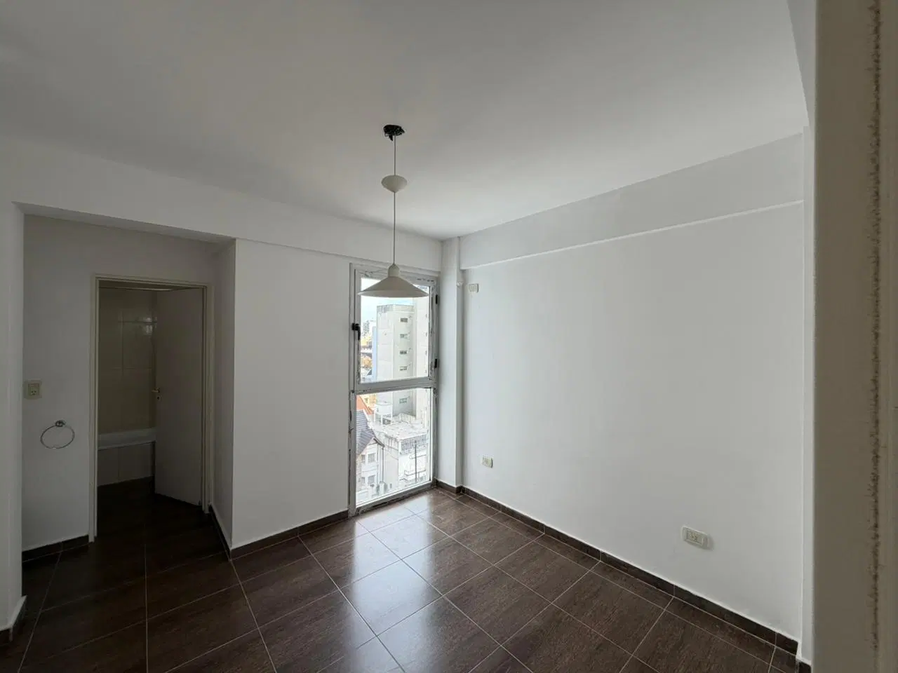 Departamento dos ambientes en Alquiler en Wilde Centro 3