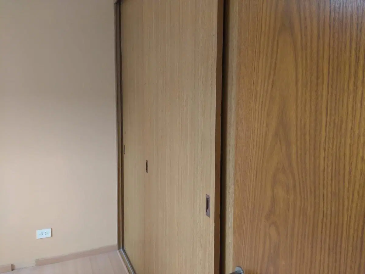 Departamento tres ambientes con cochera en venta en Sarandi 5