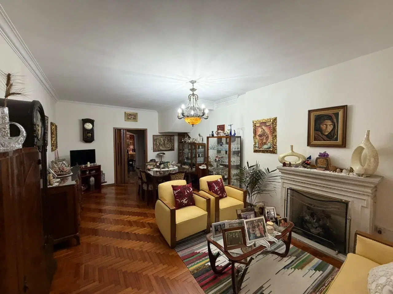 PH de Cuatro ambientes con cochera, jardín y quincho en Venta en Sarandí 4