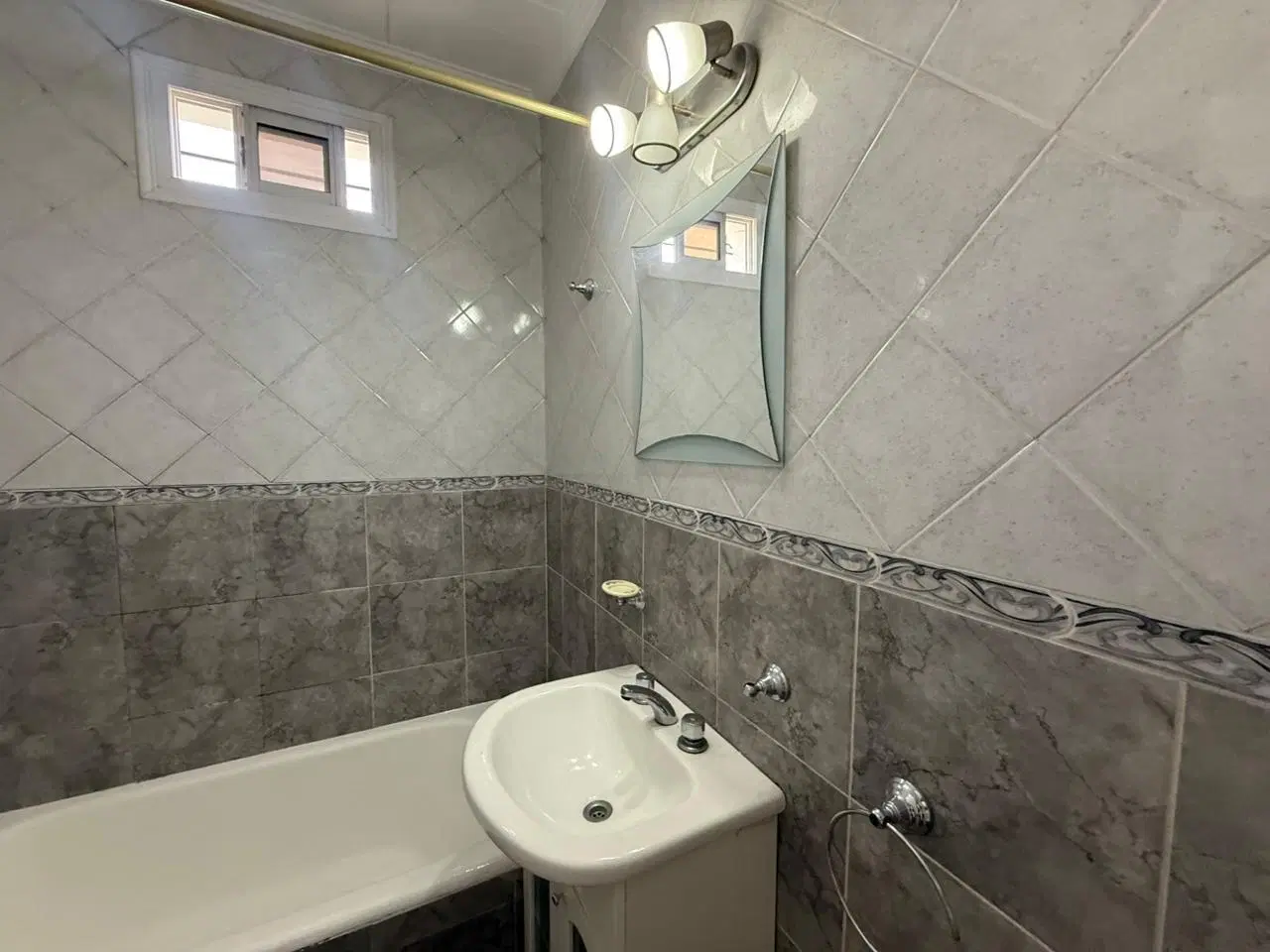 Departamento tres Ambientes en alquiler en Avellaneda 3