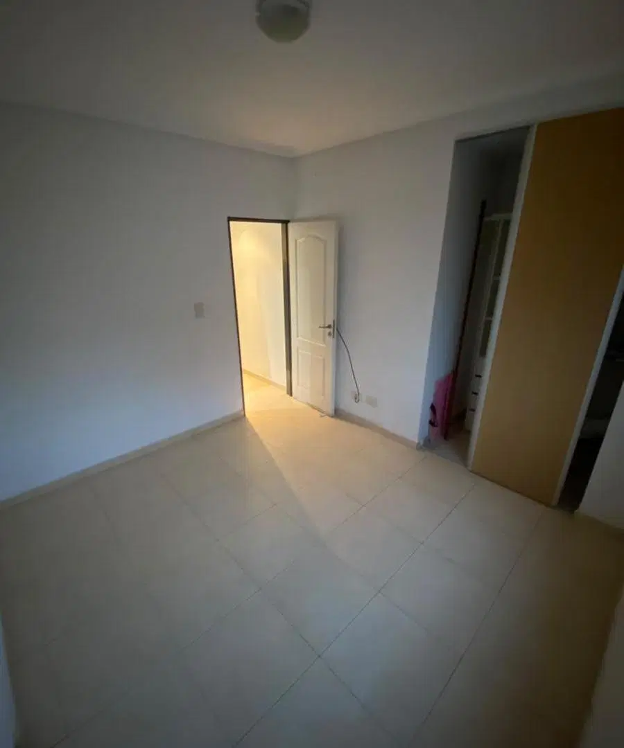 Departamento de dos ambientes en alquiler en Wilde centro SUM 2