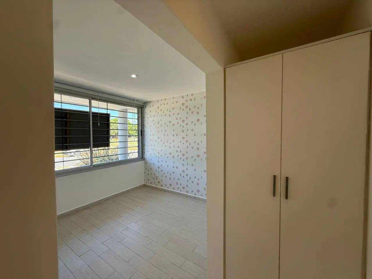 Departamento tres ambientes patio nuevo quilmes externo en venta 5
