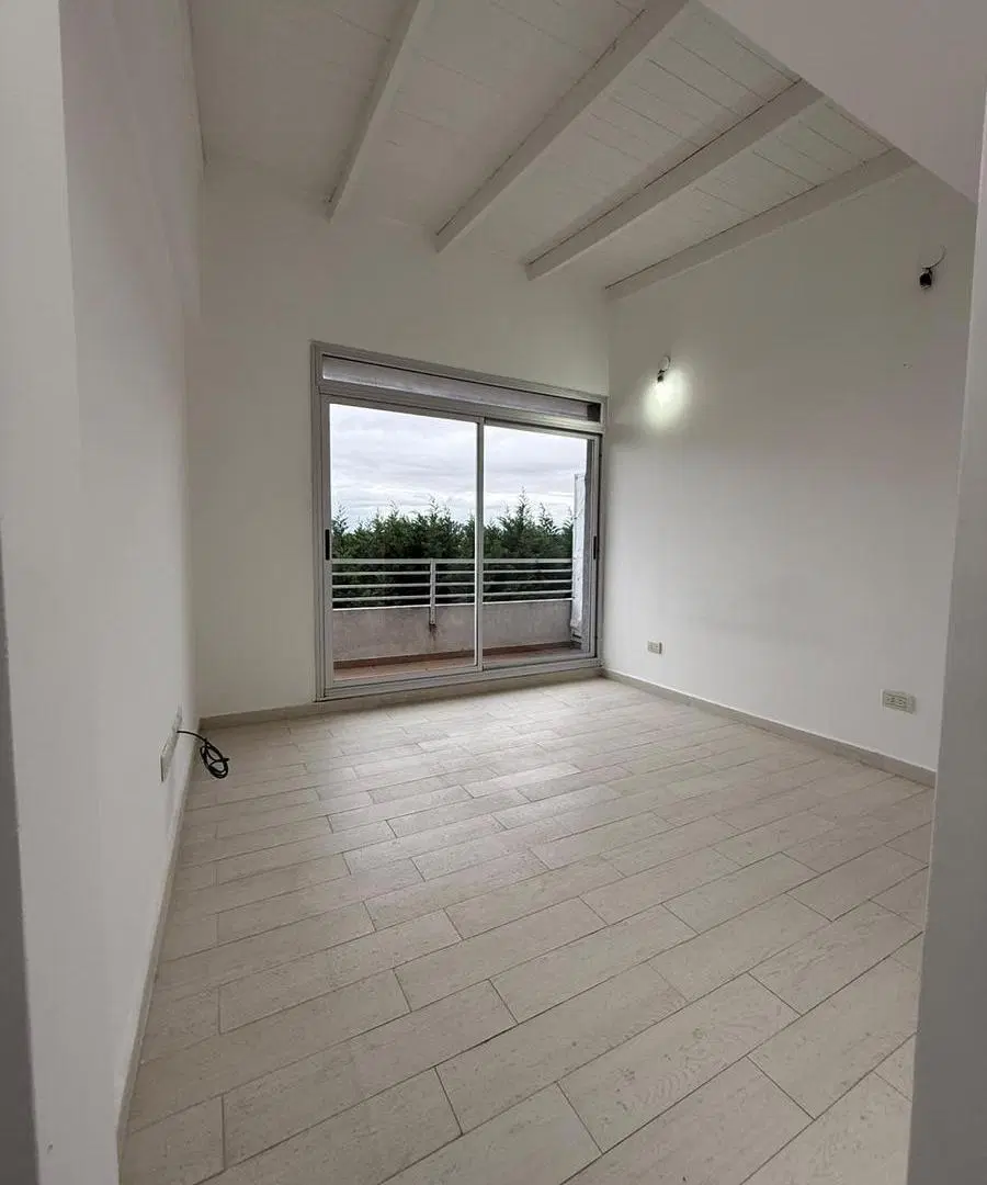 Carabelas 2200, Don Bosco, Nuevo Quilmes Externo ¡Departamento dos ambientes en Alquiler! 4