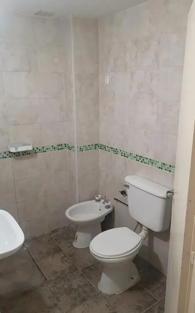 Departamento de tres ambientes en Alquiler en Bernal 4