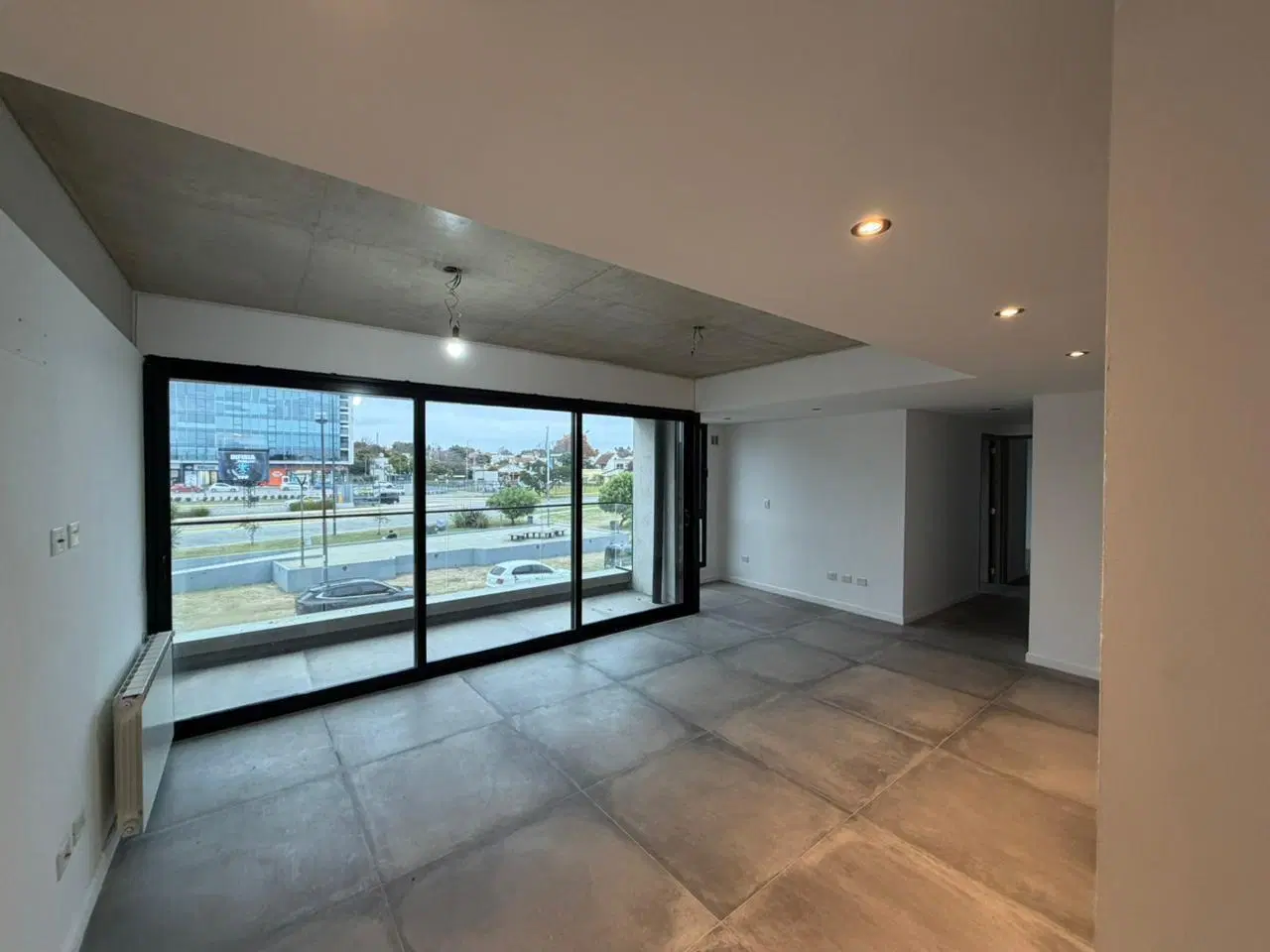 Carabelas 2035, Don Bosco ¡ Externo Nuevo Quilmes ! Ultimas de 3 ambientes con conchera a la Venta! 5