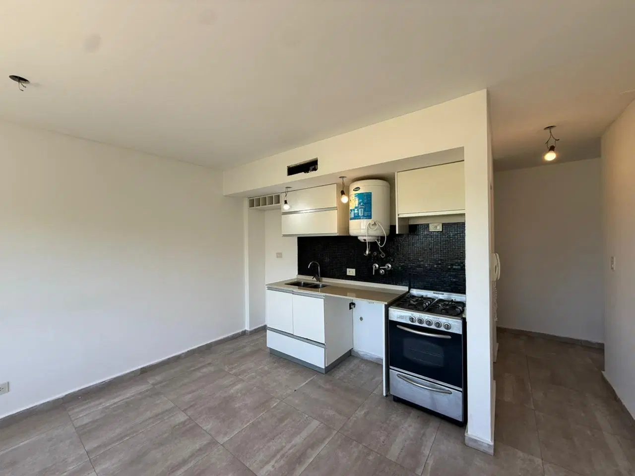Departamento dos ambientes amplio en Nuevo Quilmes Externo a la venta! 4