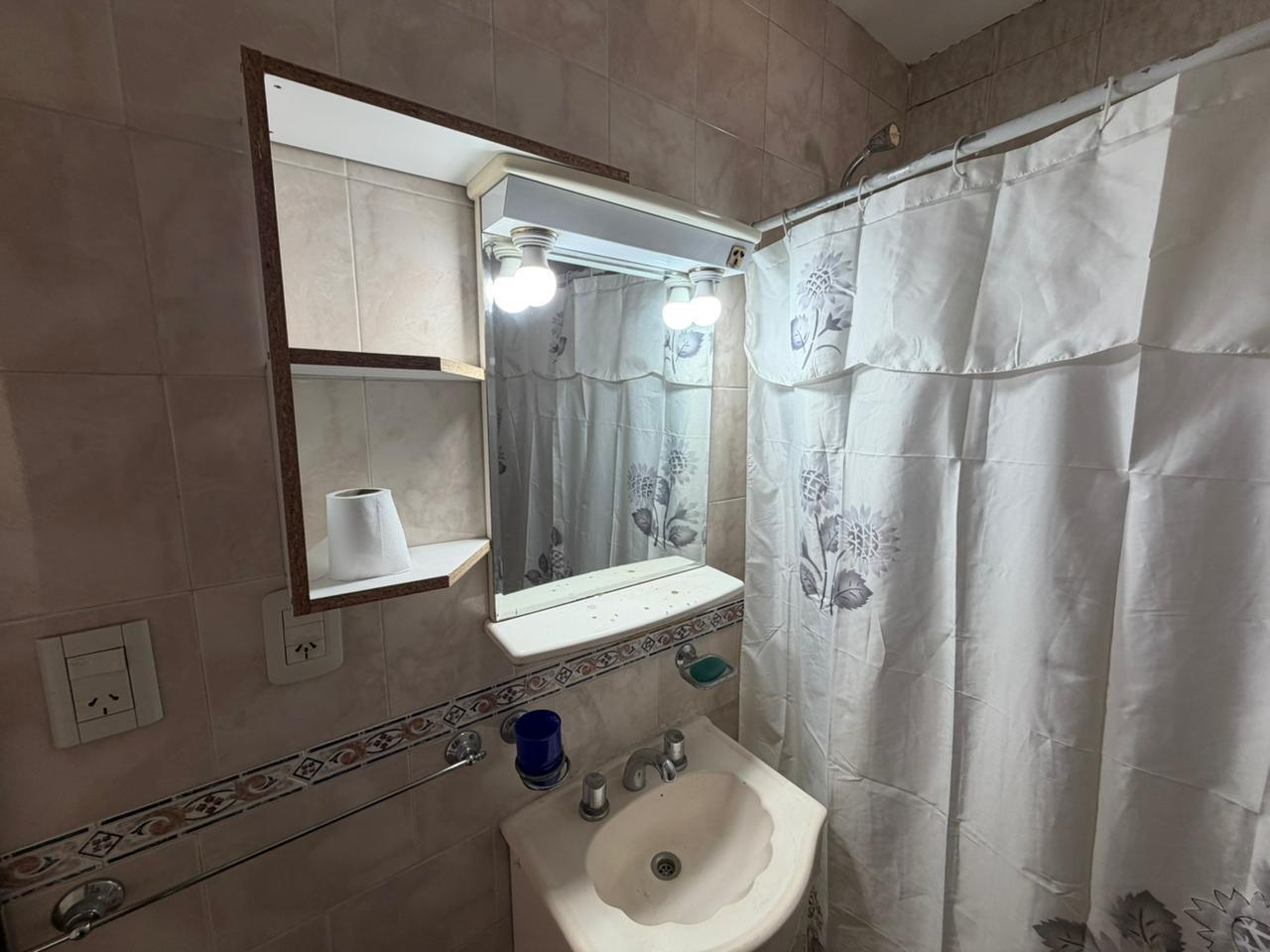 Foto de Departamento de dos ambientes en alquiler en wilde, imagen 4