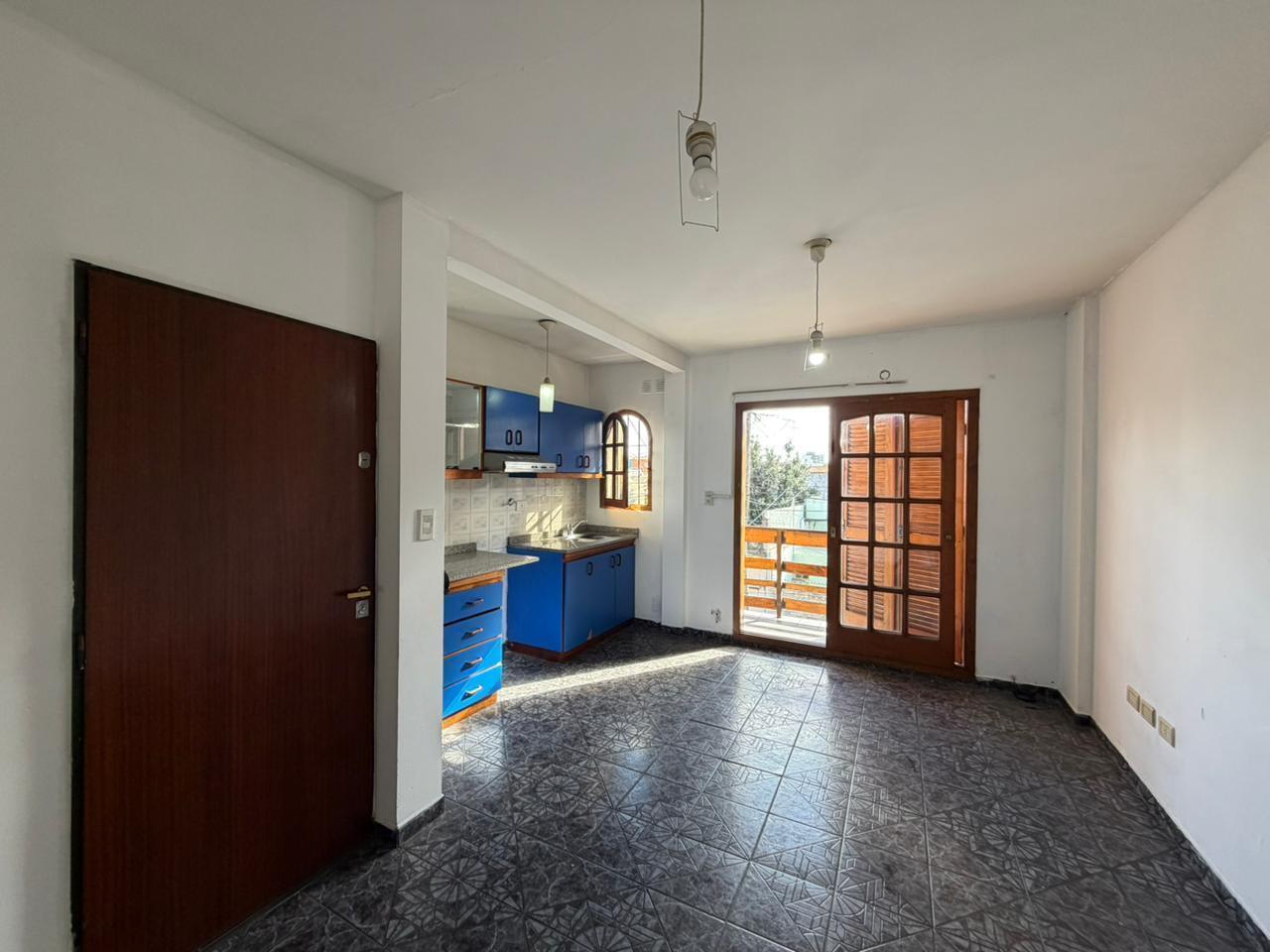 Departamento de dos ambientes en alquiler en wilde