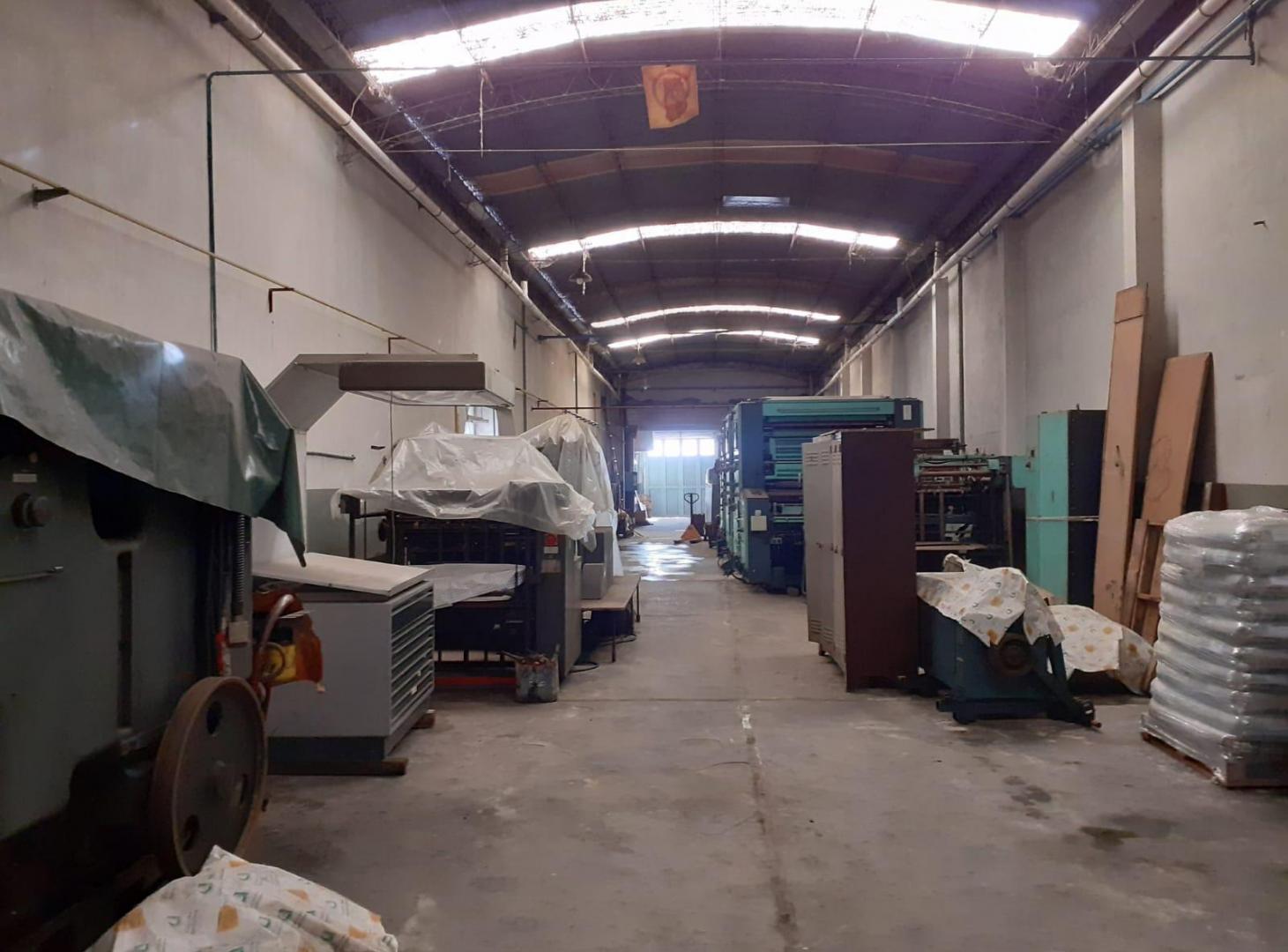 Foto de Galpón de 956 mts2 en Venta en Piñeyro, imagen 5