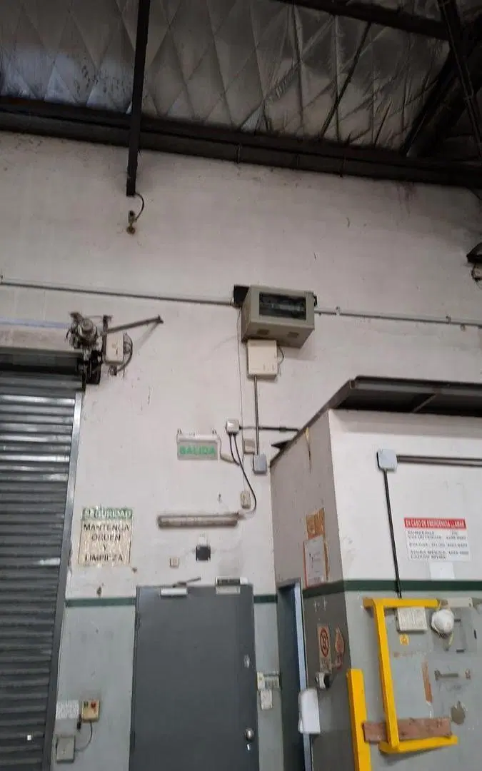 Galpón de 52mts2 en Venta en Piñeyro 4
