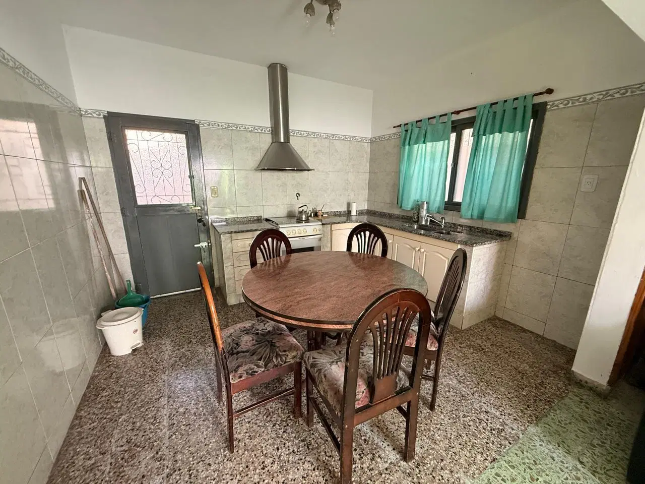 PH venta wilde frente apto crédito casa 3 ambientes cochera patio 2