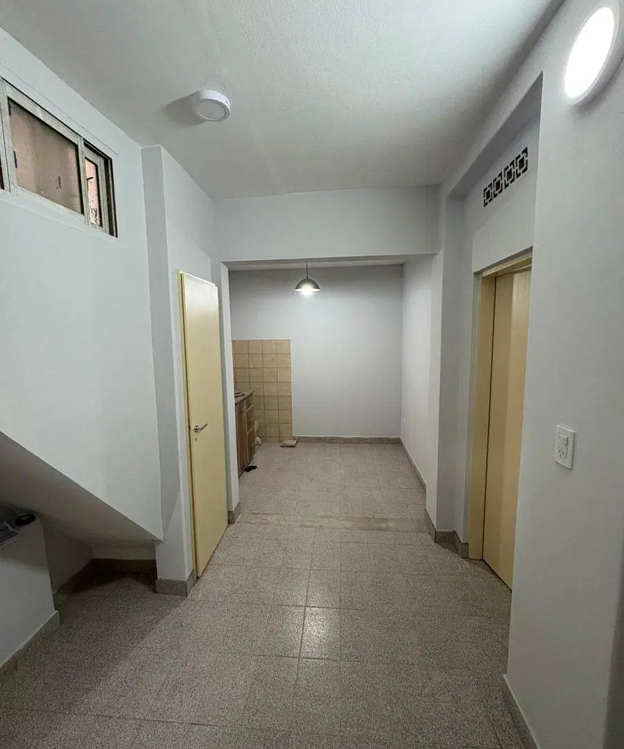 PH de Tres ambientes sin expensas en Alquiler en Lanús 5