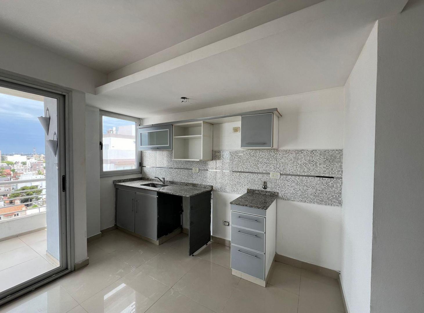 Foto de Departamento de dos ambientes en alquiler en el Centro de Wilde, imagen 5
