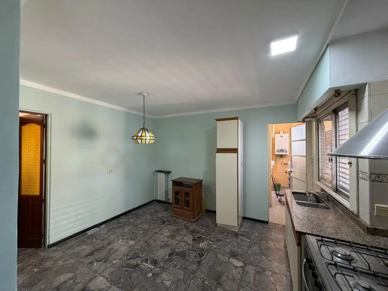 Departamento semipiso cuatro ambientes venta wilde centro las flores 1