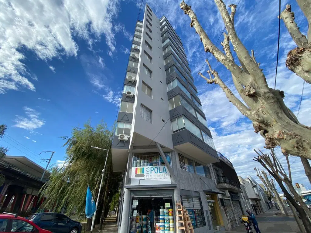 Departamento monoambiente en alquiler en Sarandi Avellaneda Terraza Patio propia 4