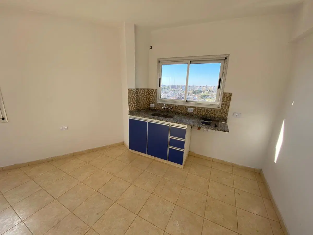 Departamento monoambiente en alquiler en Sarandi Avellaneda Terraza Patio propia 8