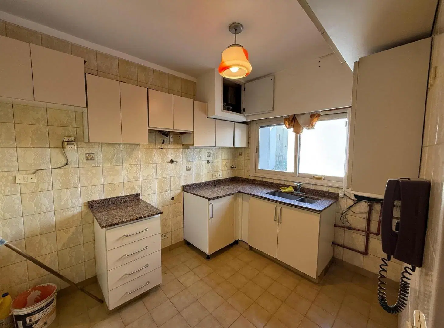 Departamento tres ambientes en venta en Wilde Centro 3
