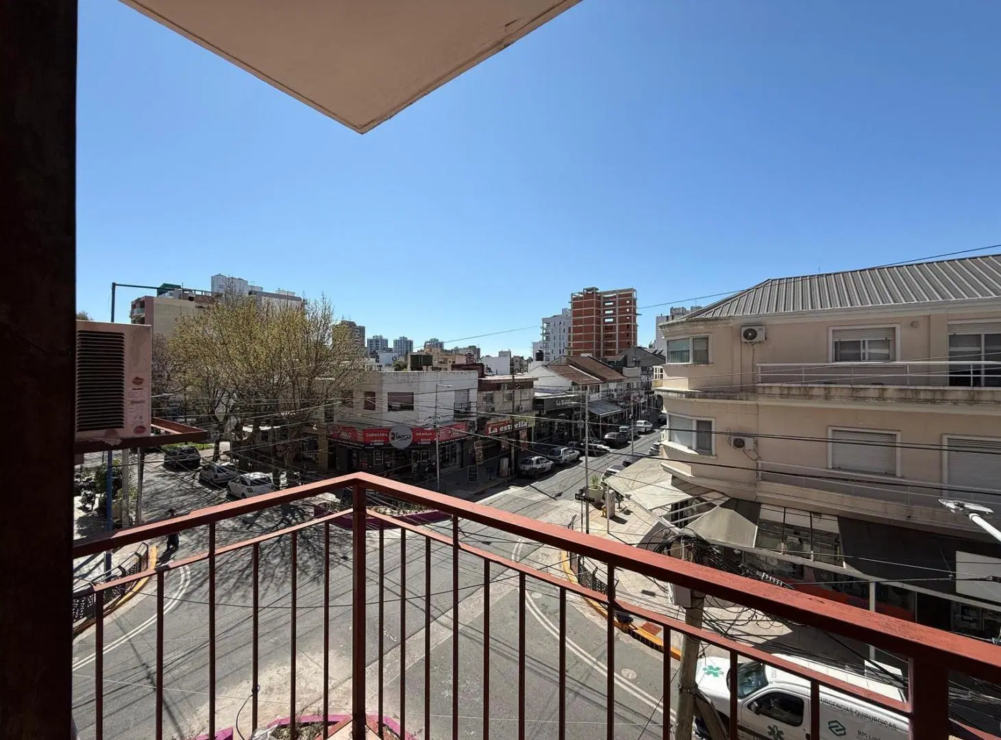 Departamento tres ambientes en venta en Wilde Centro 4