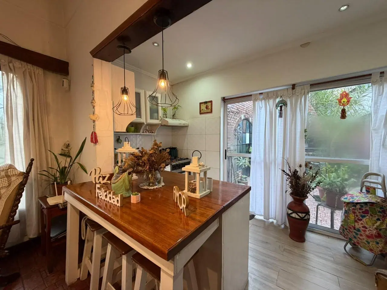Casa cuatro ambientes en venta wilde chalet cochera 1