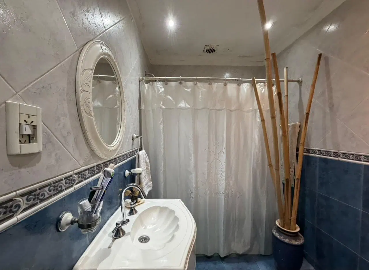 Casa cuatro ambientes en venta wilde chalet cochera 4